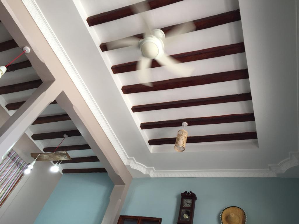 Villa Kome Beach House *